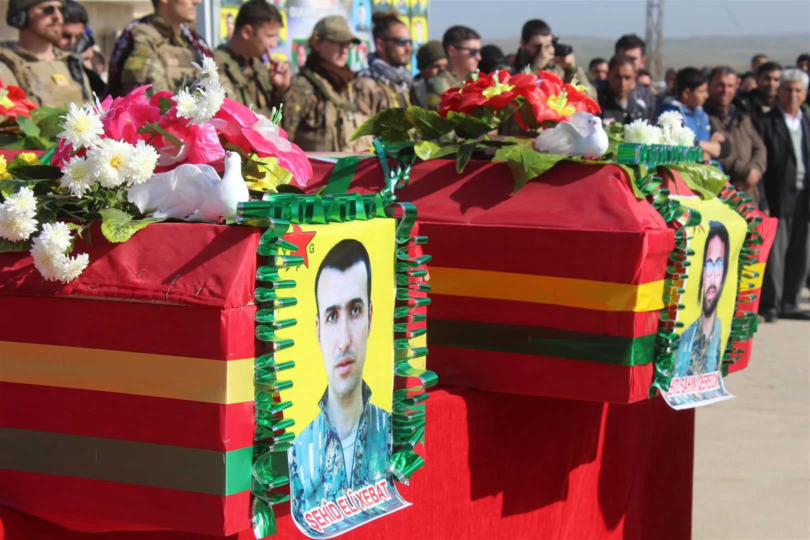 Bi hezaran welatiyan şehîd Xebat û şehîd Şahîn derbasî Başûr kirin