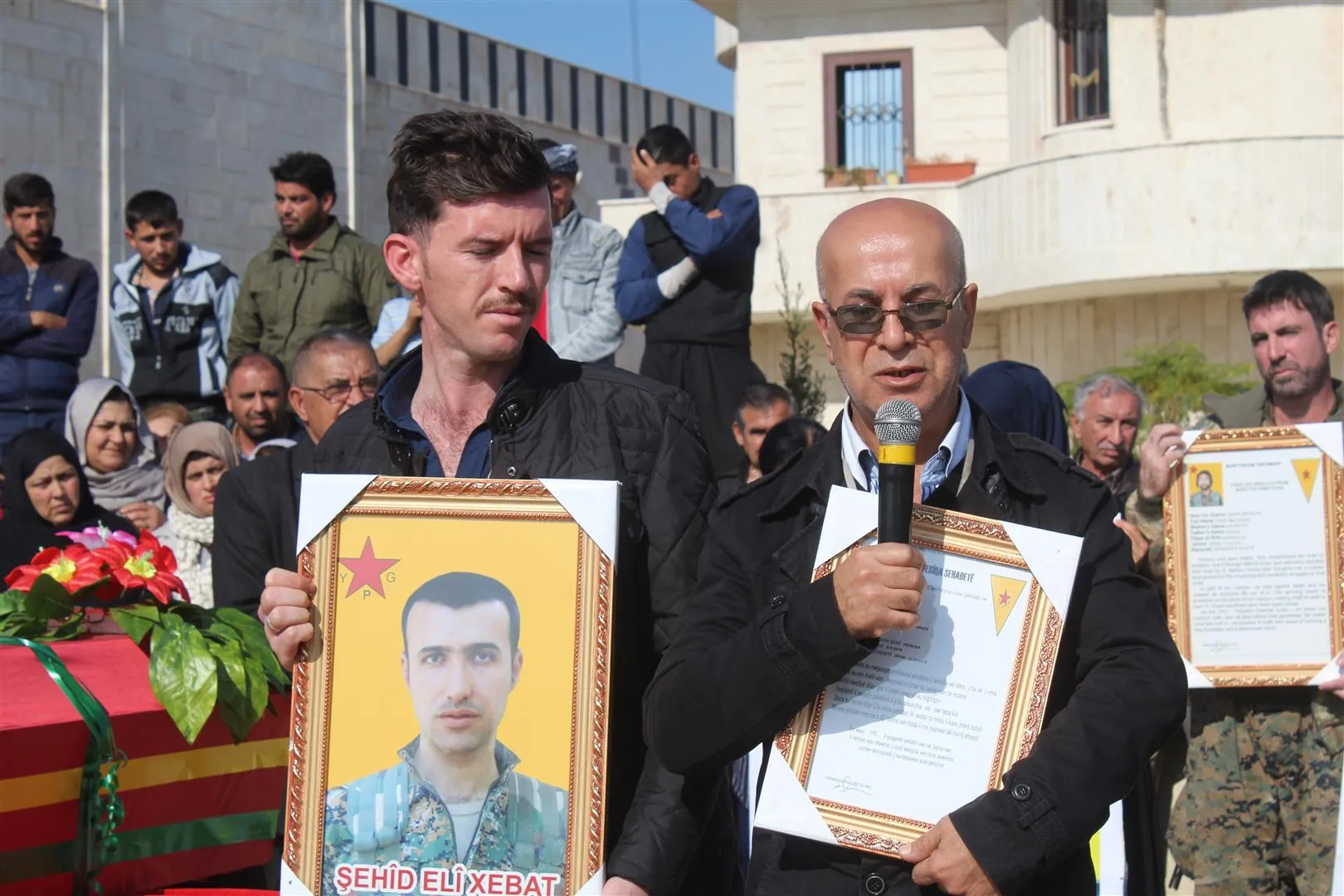 Bi hezaran welatiyan şehîd Xebat û şehîd Şahîn derbasî Başûr kirin