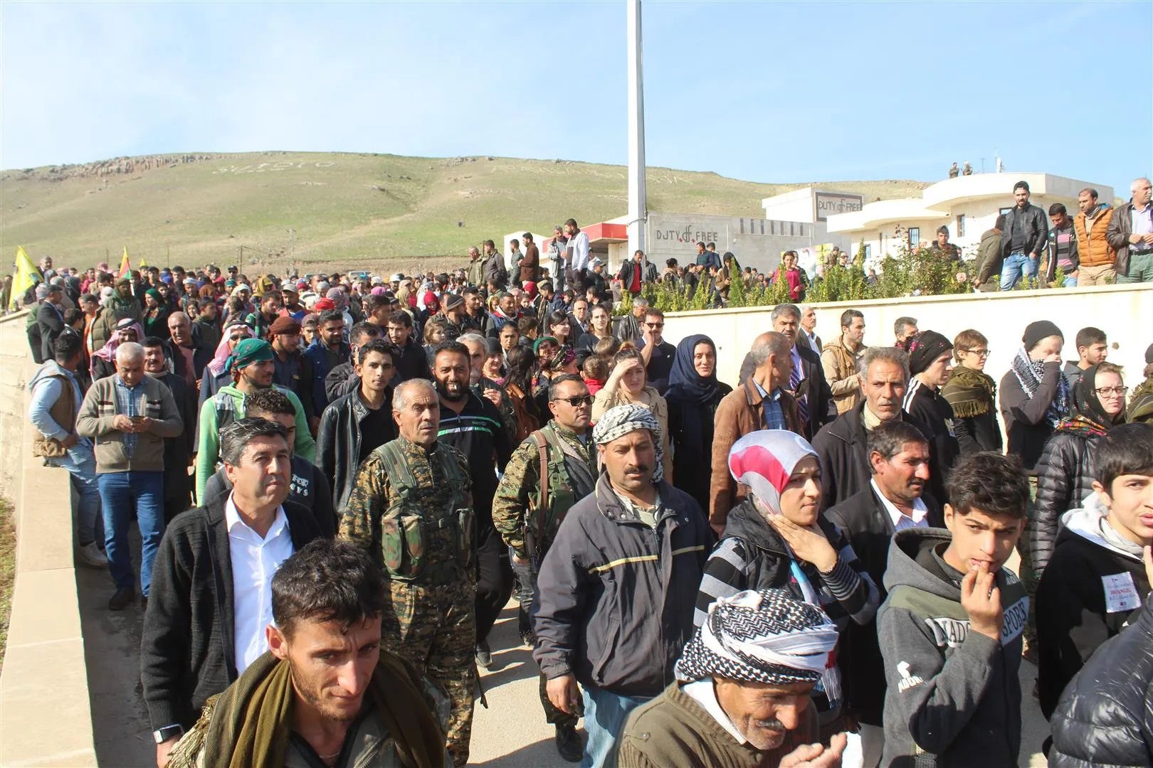 Bi hezaran welatiyan şehîd Xebat û şehîd Şahîn derbasî Başûr kirin