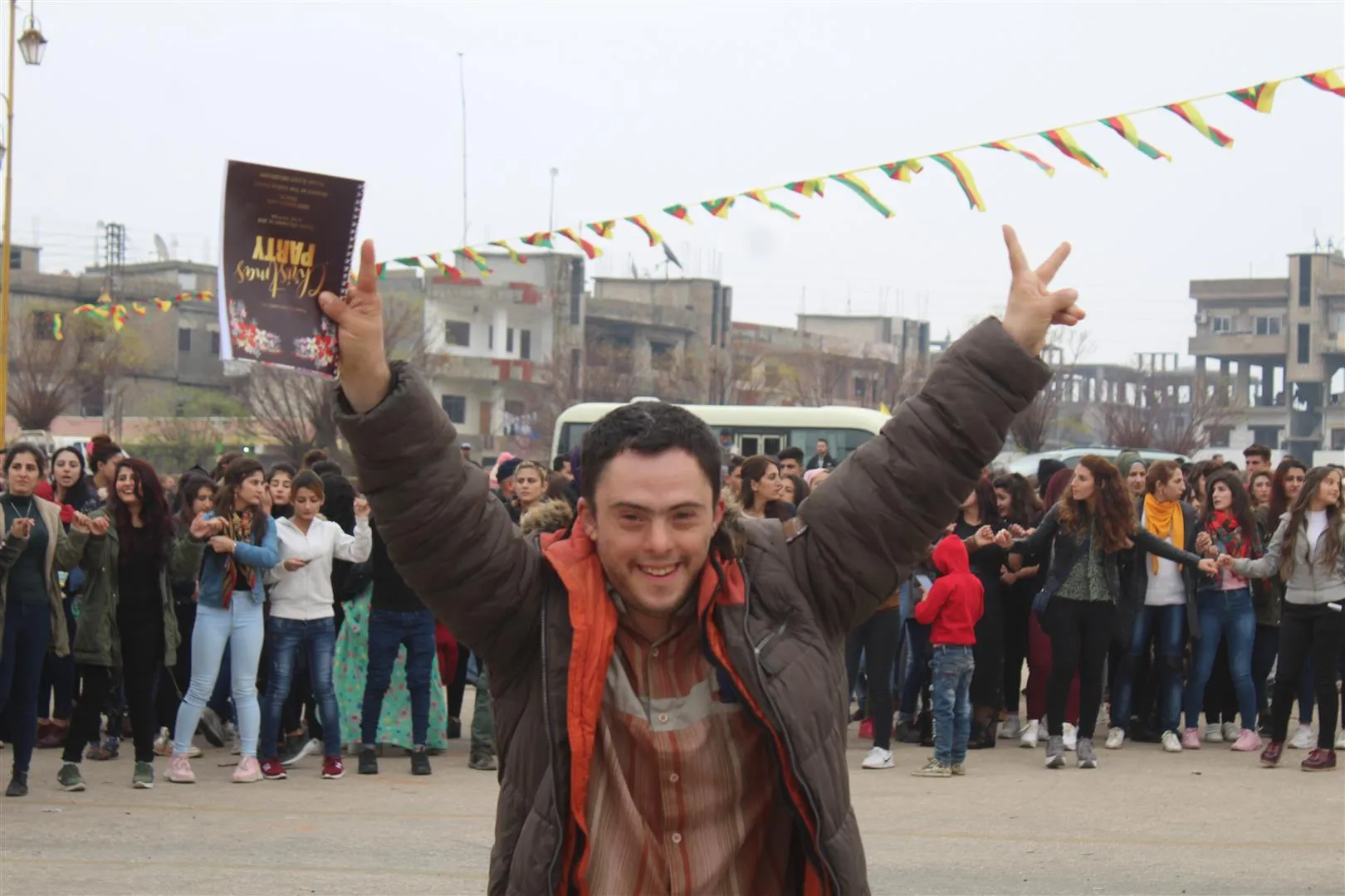 Gelê Rojava salvegera damezrandina PKK`ê pîroz kir 