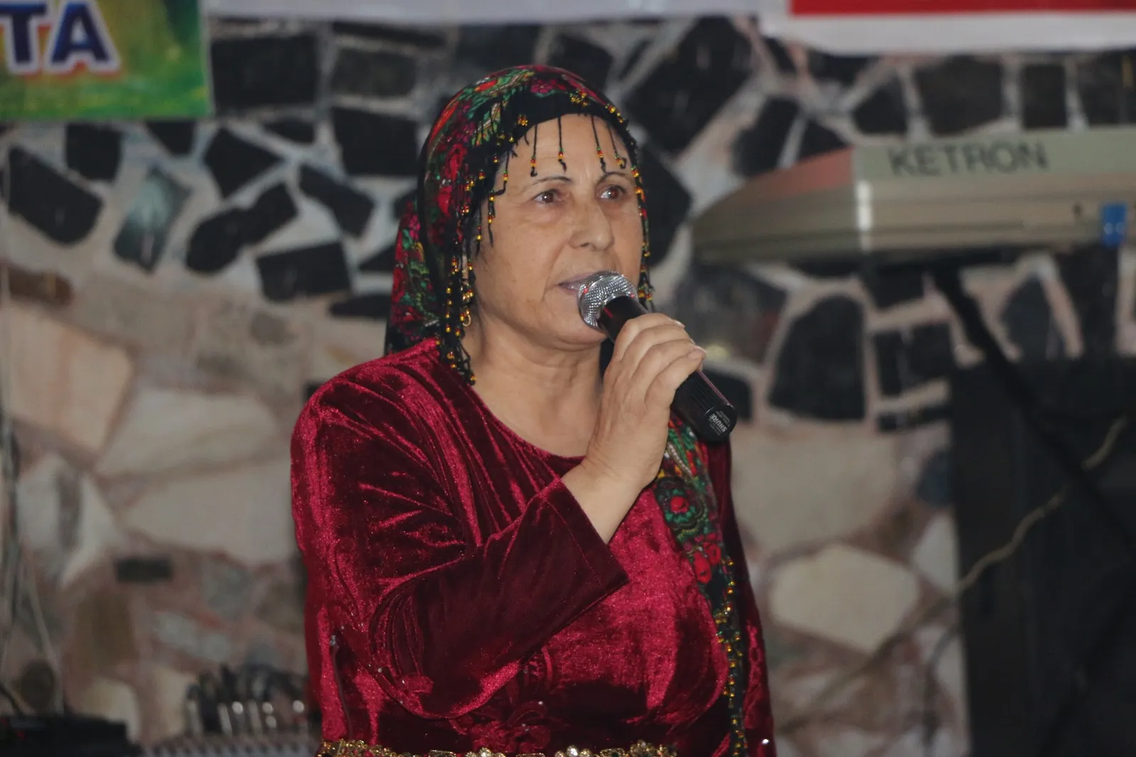Gelê Rojava salvegera damezrandina PKK`ê pîroz kir 