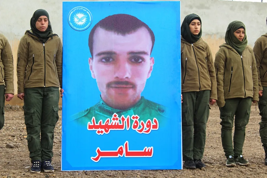 Akademiya şehîd Elî Milhim dewreyeke nû bi dawî kir