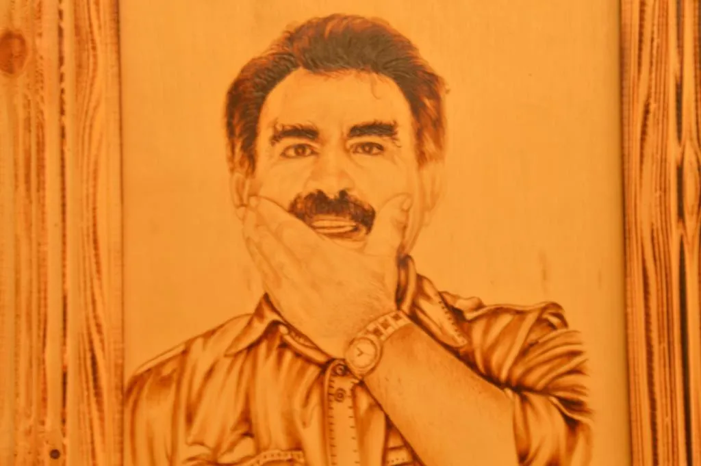 Li Til Hemîsê pêşangeha wêneyên Ocalan