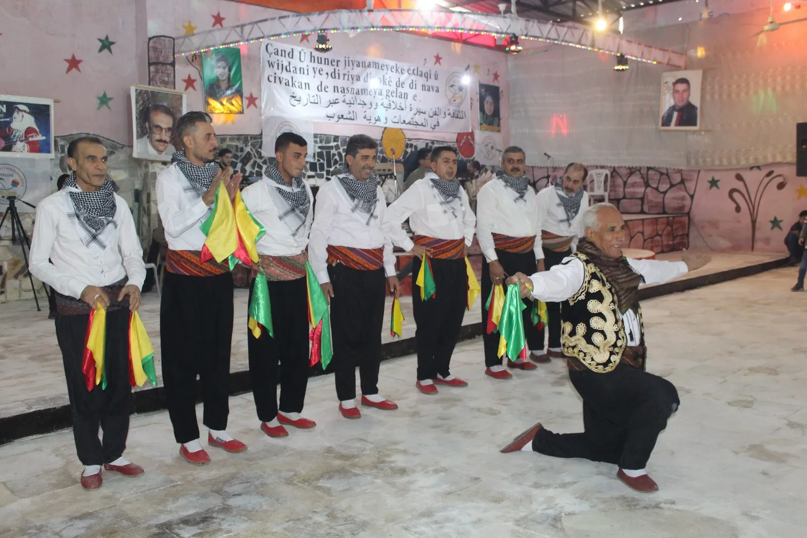 Li Helebê şevbêrkek hunerî