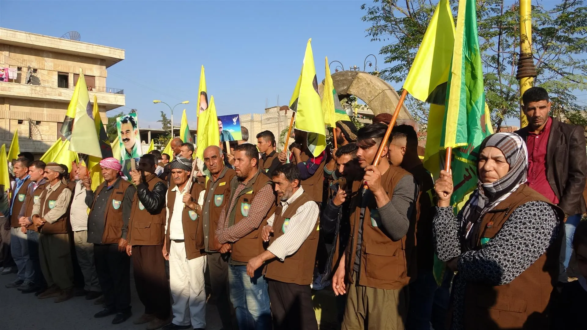 HPC‘ê ji bo azadiya Ocalan meşek li dar xist