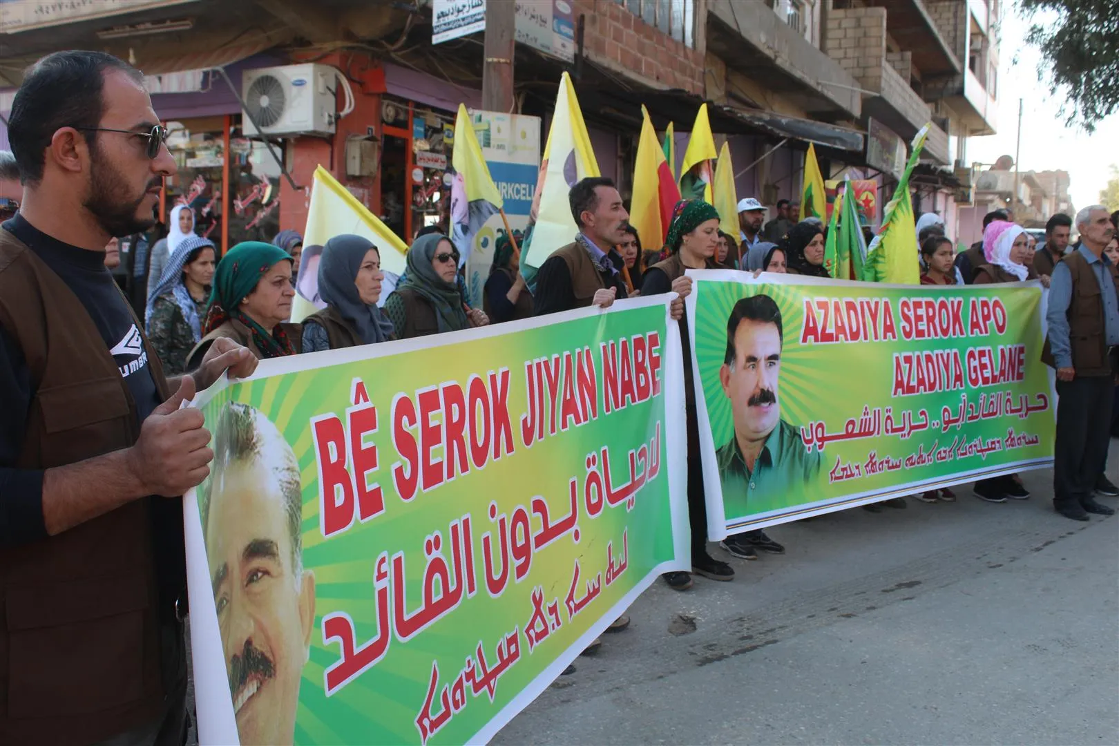 HPC‘ê ji bo azadiya Ocalan meşek li dar xist