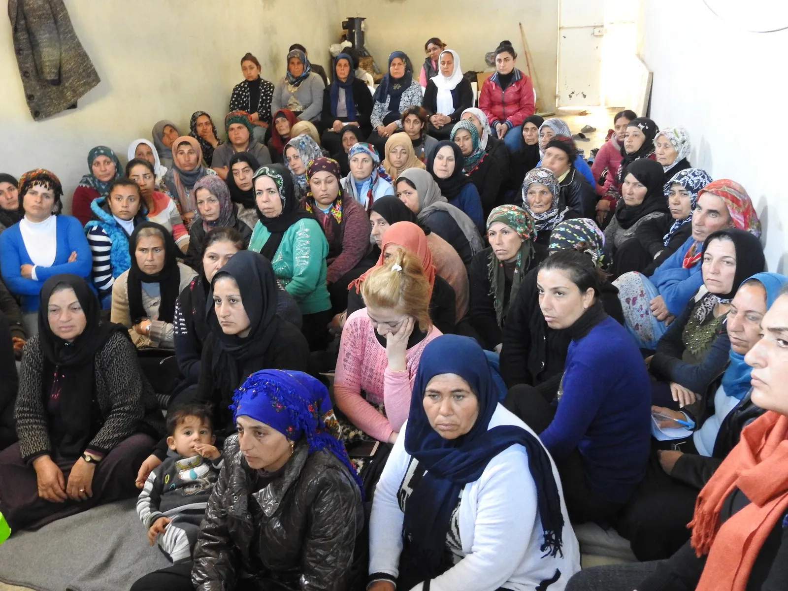 Jinên Efrînê dest bi rêzeçalakiyên Roja 25`ê Mijdarê kirin