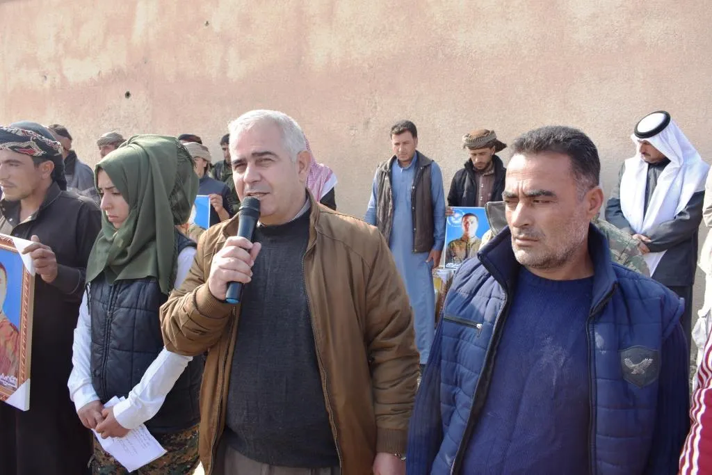 Gelê Dêrazorê cenazeyê El-Ziêl û El-Abdullah veşartin