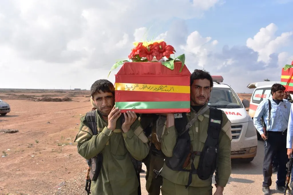 Gelê Dêrazorê cenazeyê El-Ziêl û El-Abdullah veşartin