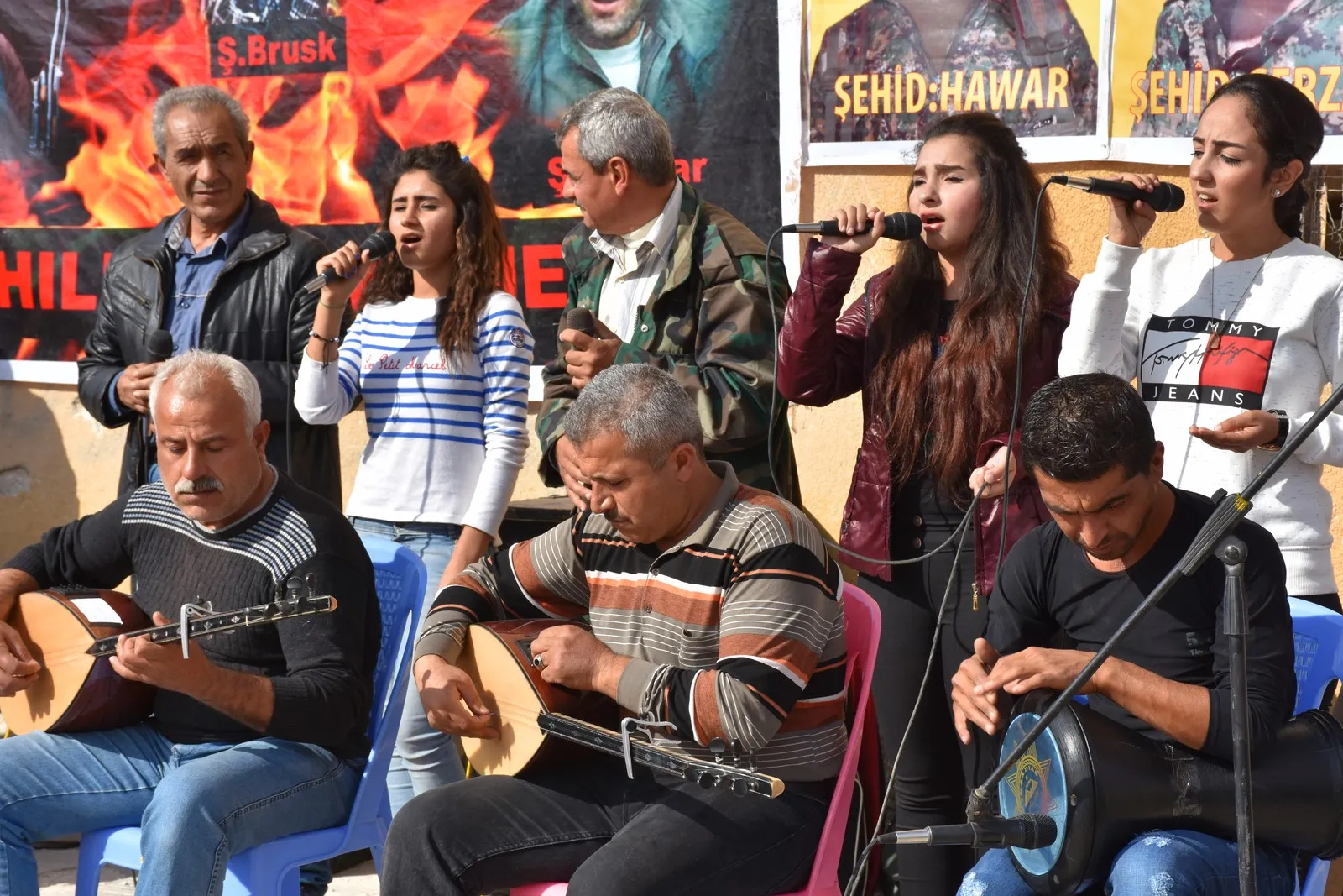 Di Mihrîcana Dengvedana Efrînê de çalakiyên cûr bi cûr
