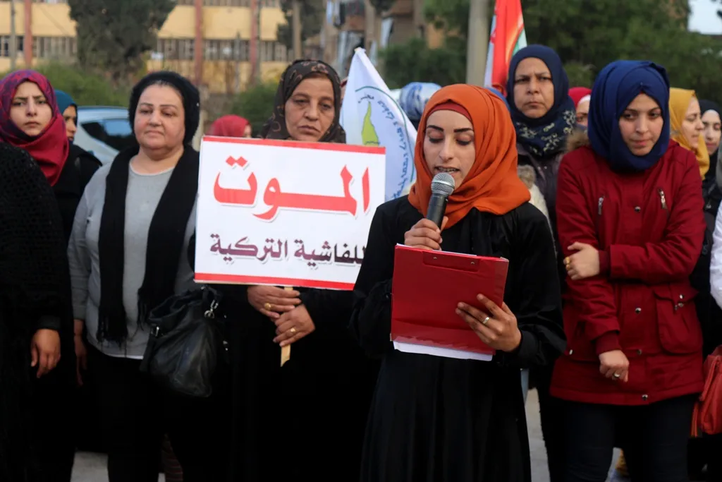 Meşa jinên Tebqayê bi dawî bû