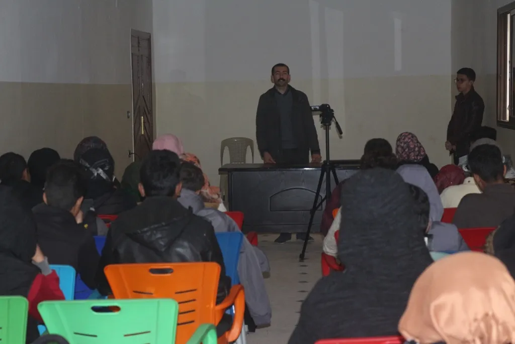 Zana Tolhildan: Divê ciwan li hember êrîşên Tirkiyê bisekinin