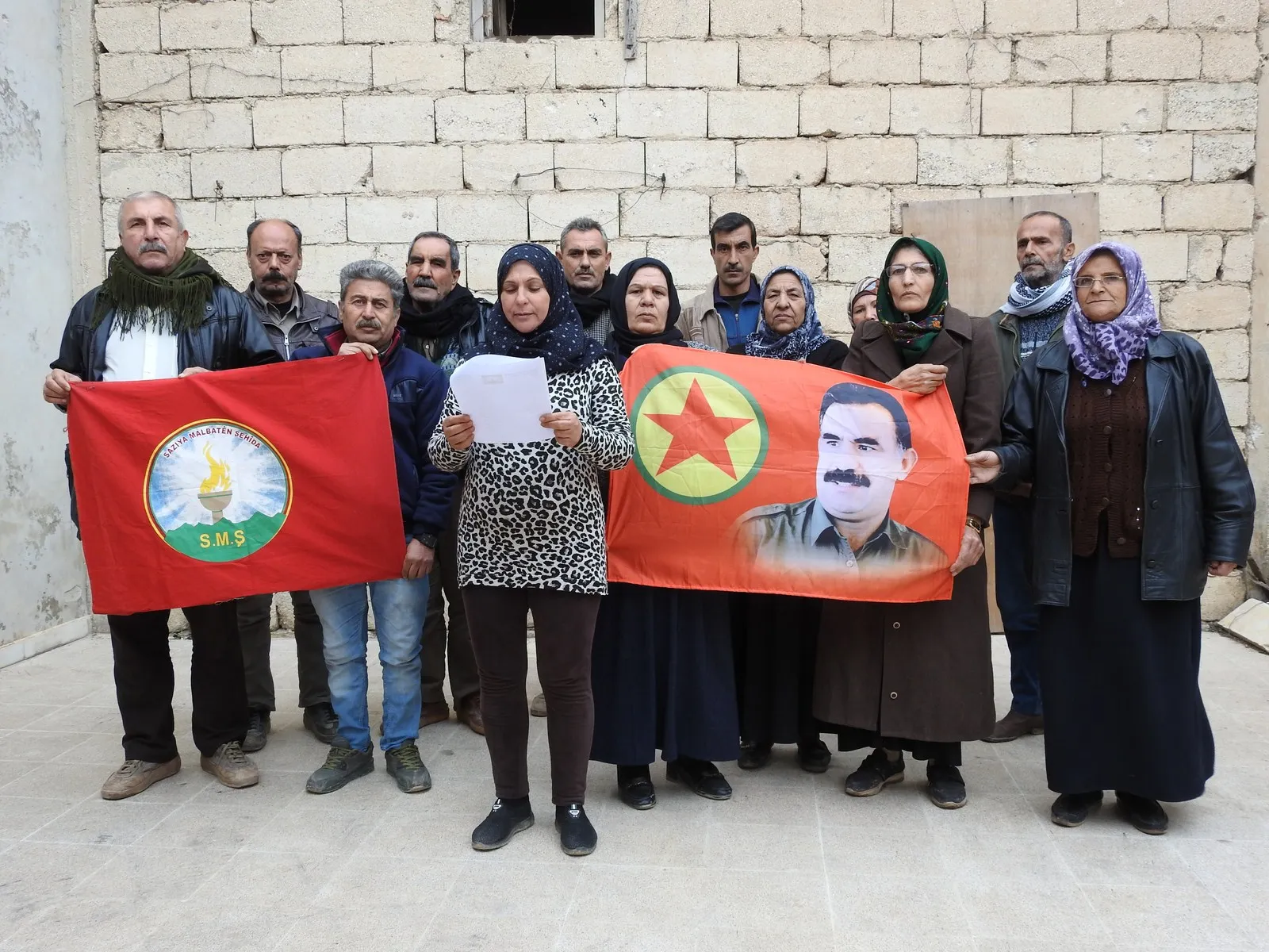 Malbatên şehîdan: Bila Konseya Ewlekariyê erka xwe pêk bîne
