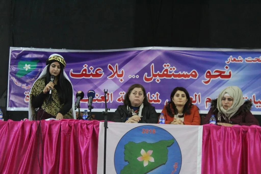 'Ber bi pêşerojek bê tundî'