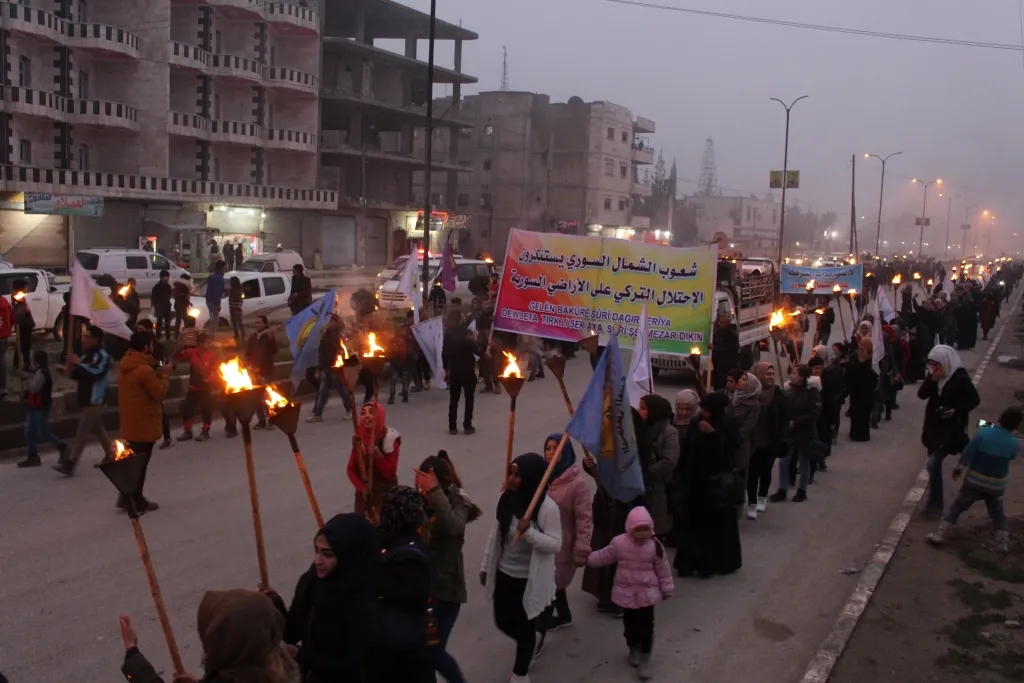 Ciwanên Minbicê:Li hemberî dagirkeriya Tirk serî hildin