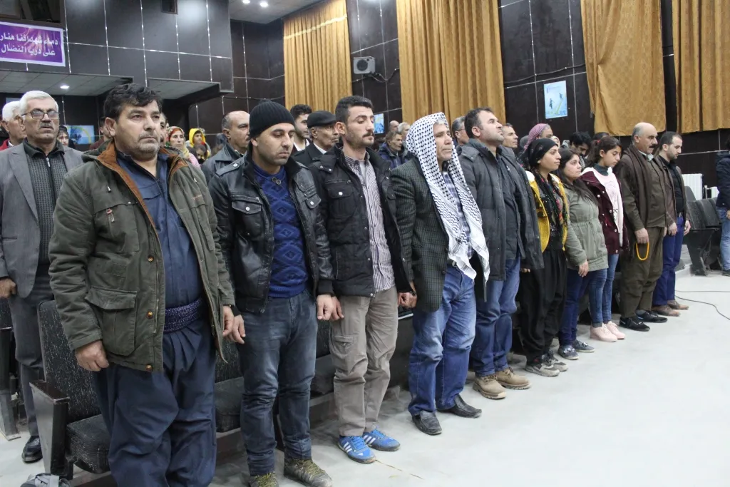 Li Kobanê şevbuhêrkeke hunerî hat li darxistin