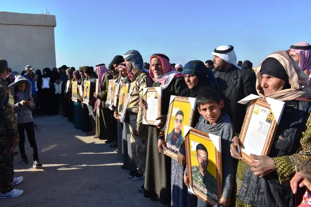 Şehîdên "Şerê Tinekirina Terorê" bi girseyê hatin veşartin
