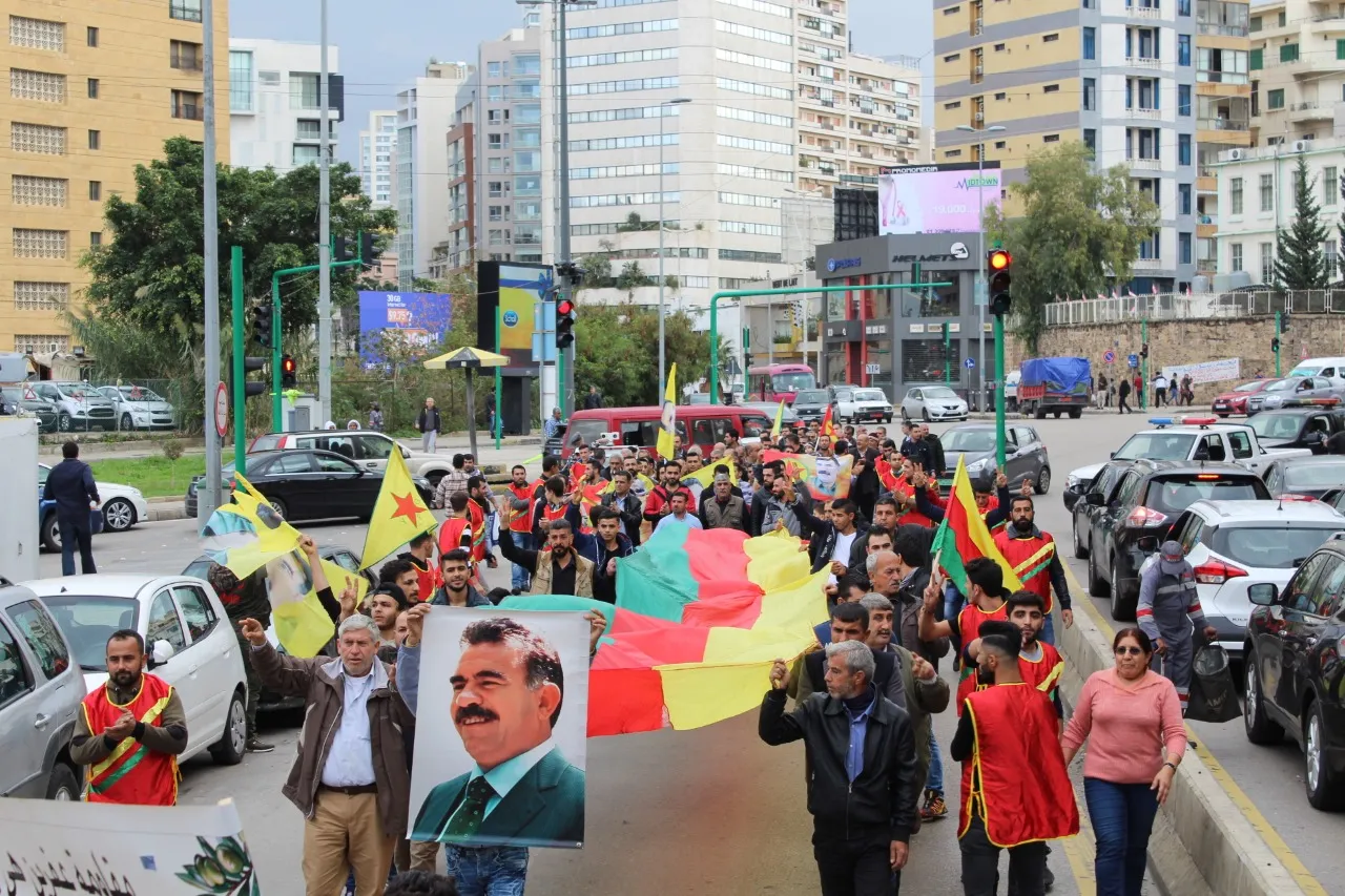 Kurdistaniyên li Lubnanê li dijî tecrîdê daketin qadan