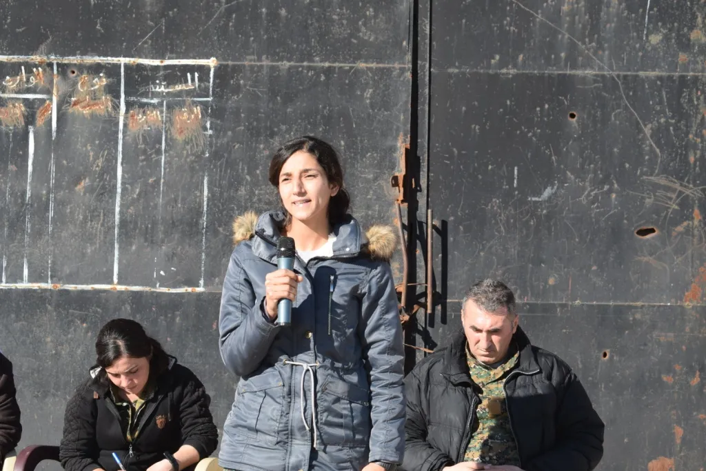 ‘Bi fedekarî me herêmên xwe rizgar kirin, em ji kesekî naxwazin me rizgar bikin‘