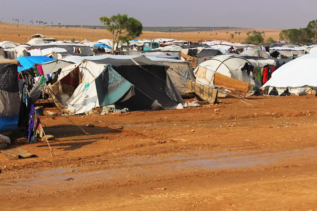 Piştî barîna baranê azarên koçberên kampa Tiwêhîna zêde bûn