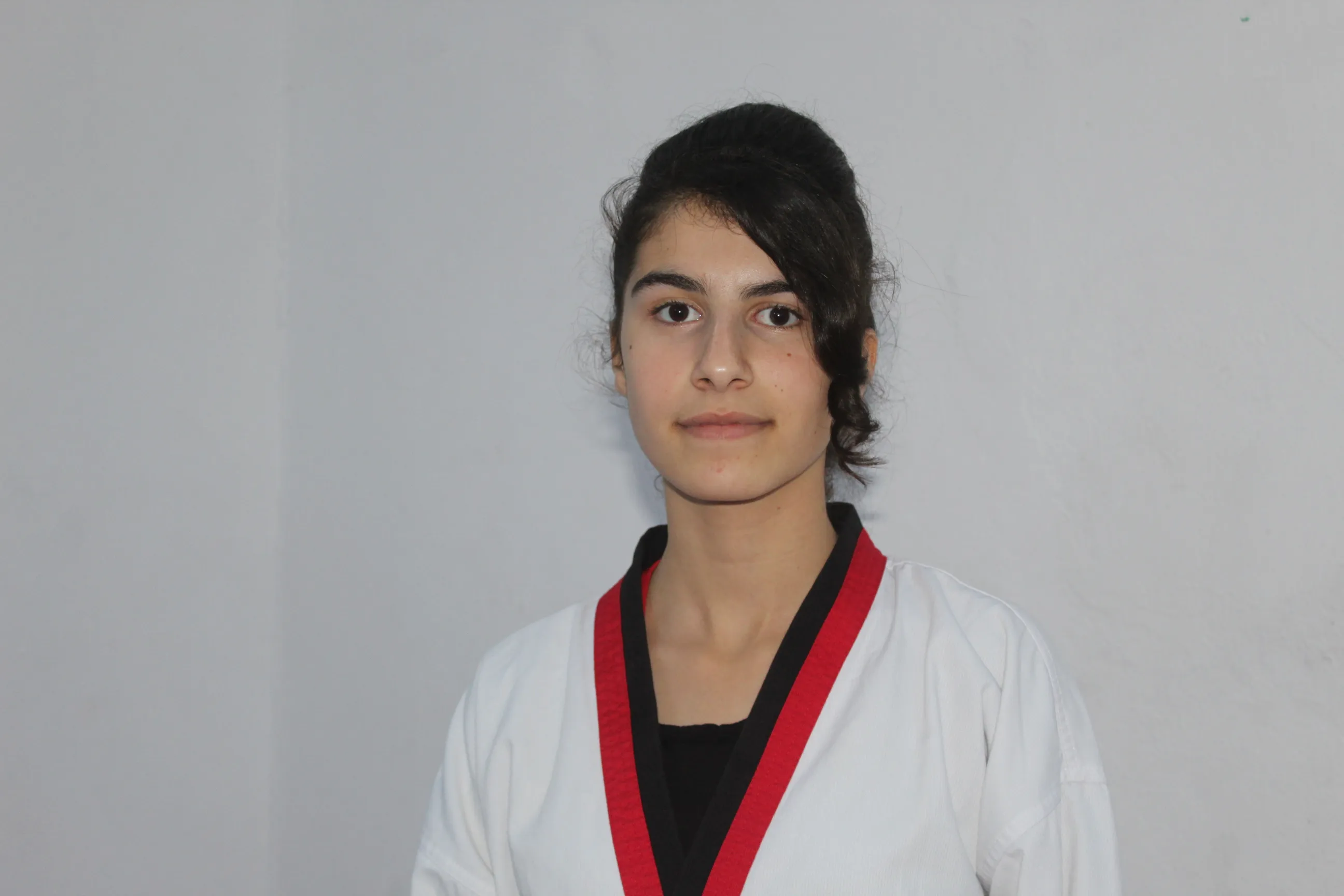 Zarokên Girkê Legê fêrî taykwandoyê dibin