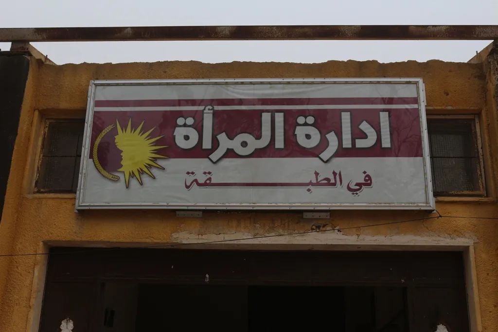 Jinên Tebqayê berê xwe dan Girê Spî