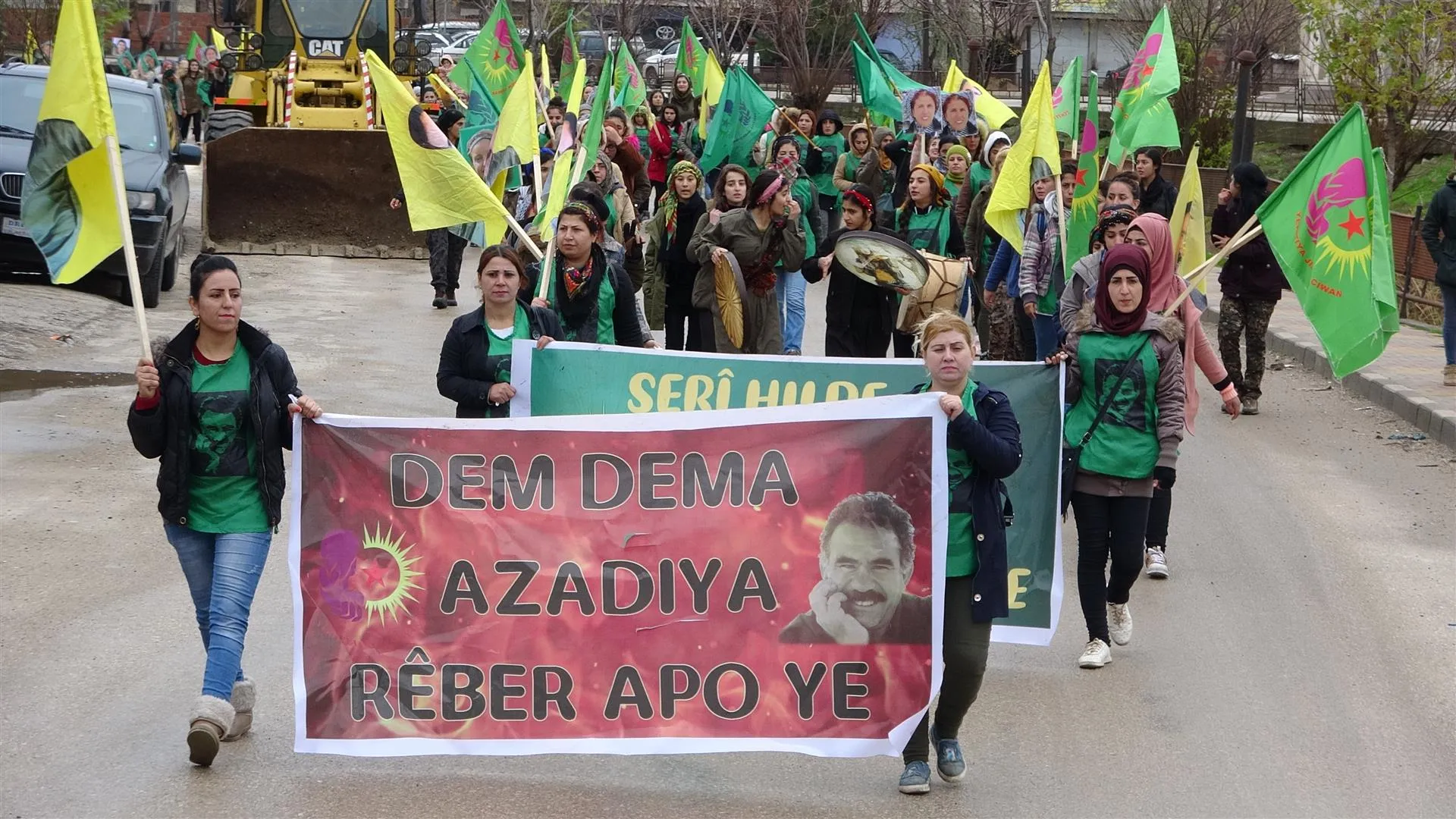 Meşa jinên ciwan di roja duyemîn de dest pê kir