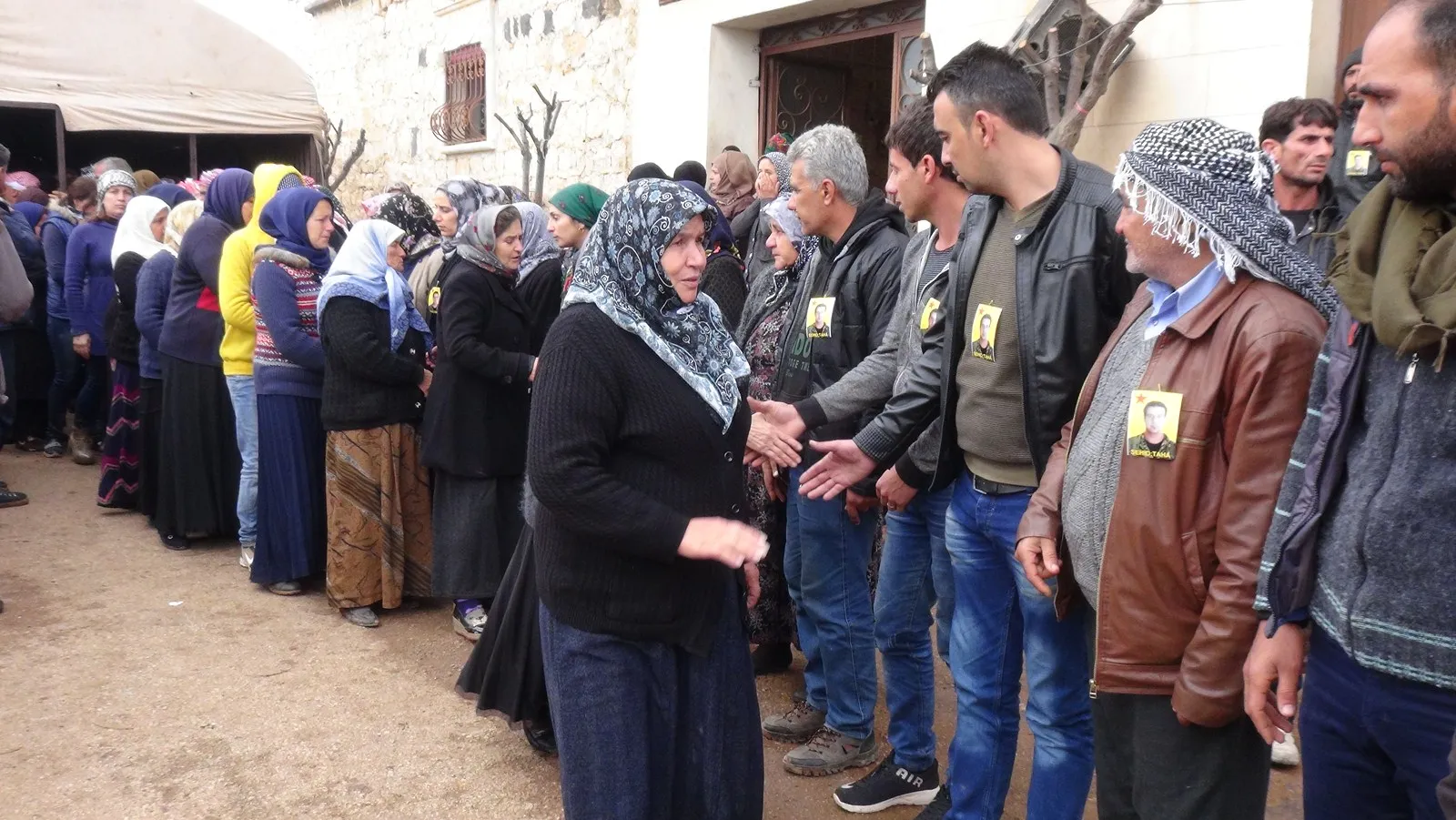 ‘Bi têkoşîna şehîdan û Berxwedana Serdemê em ê Efrînê rizgar bikin’