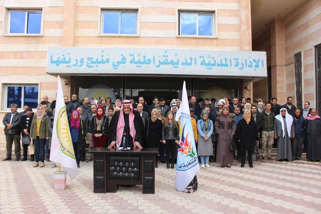 Rêveberiya Minbicê gefên Tirkiyeyê bi tundî şermezar kirin
