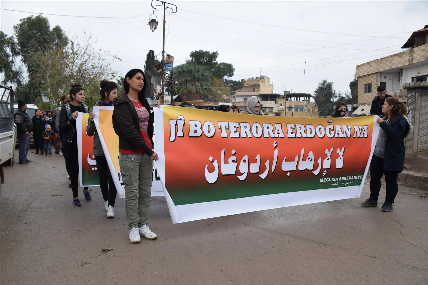 ‘Erdogan terorê li dijî me bi kar tîne û civaka navdewletî bê deng e’