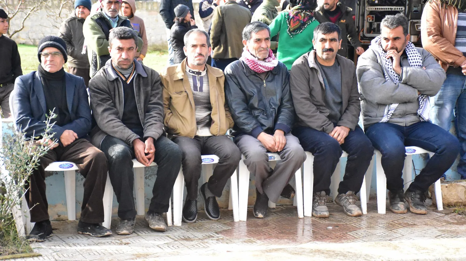 Jinên Efrînê dest bi greva birçîbûnê kir