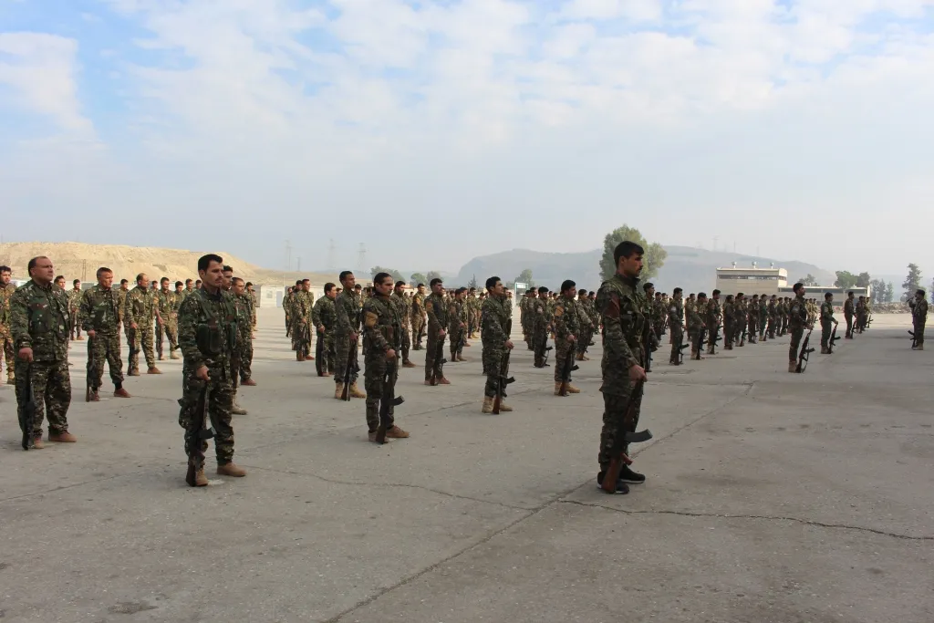 325 ciwan tev li Meclisa Leşkerî ya Minbicê bûn