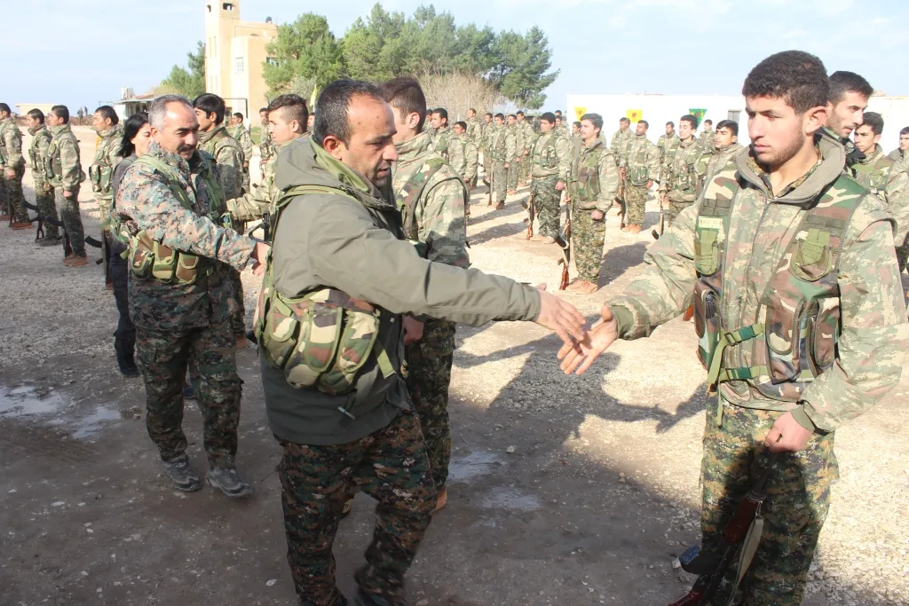Ciwanên Bakurê Sûriyê  tevlî refên berxwedanê dibin
