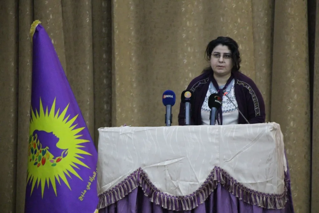 ‘Lidarxisitina konferansê berxwedana jinên Bakurê Sûriyê nîşan dide’