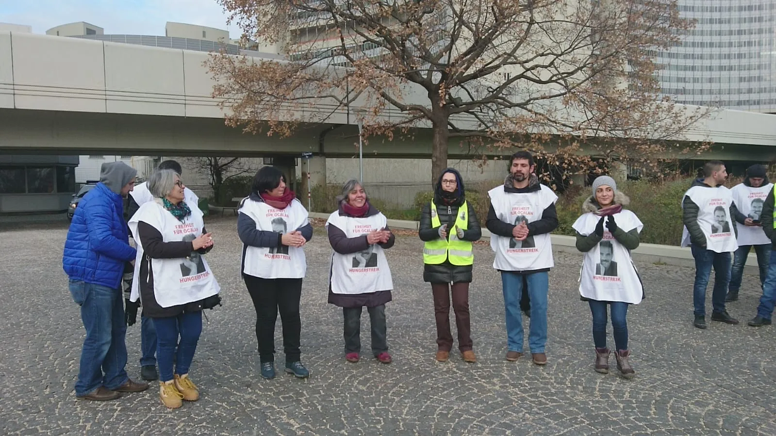 Li Viyanayê ji bo azadiya Ocalan greva birçîbûnê dest pê kir