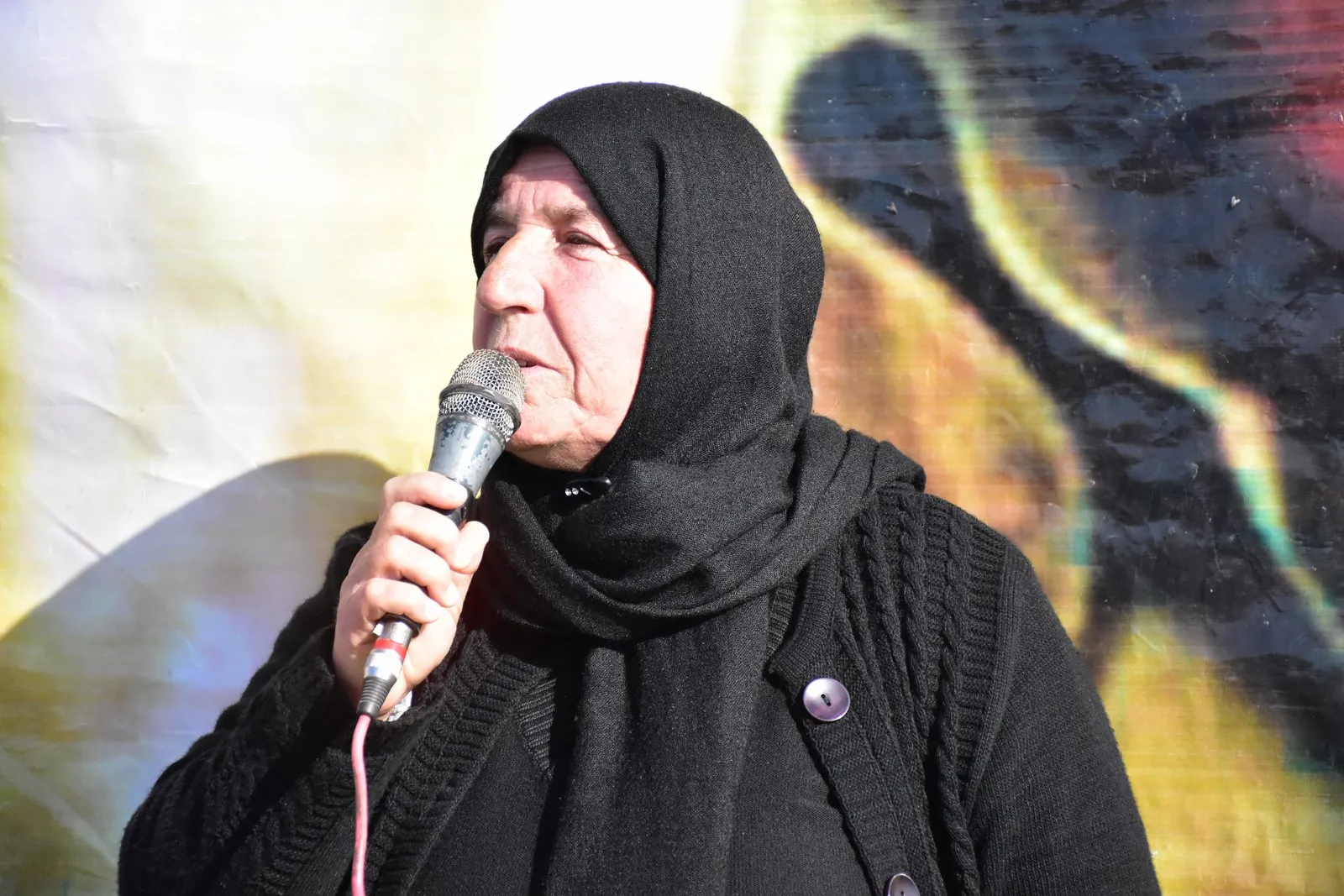 Çalakiya greva birçîbûnê ya jinên Efrînê didome