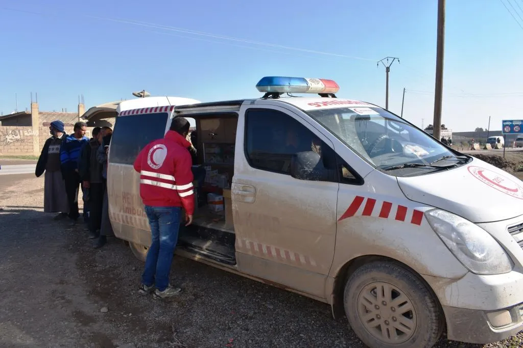 Heyva Sor a Kurd li Dêrazorê dest bi hemleya dermankirinê kir