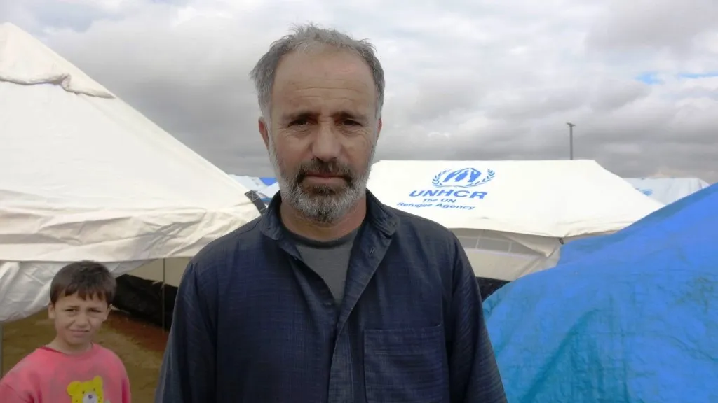 Çadir li koçberên kampa Eyn Îsa hatin belavkirin