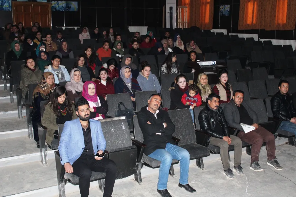 Li Kobanê li ser pençeşêra sîng semînerek pêk hat