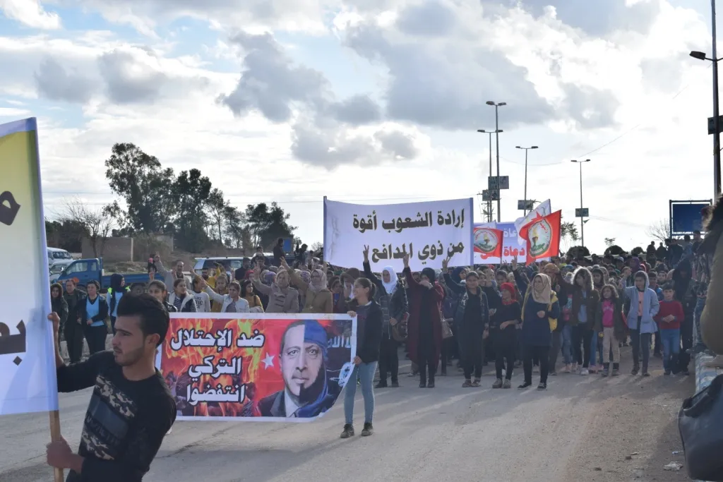 Gelê Girê Spî li dijî gefên dewleta Tirk a dagirker daket qadan