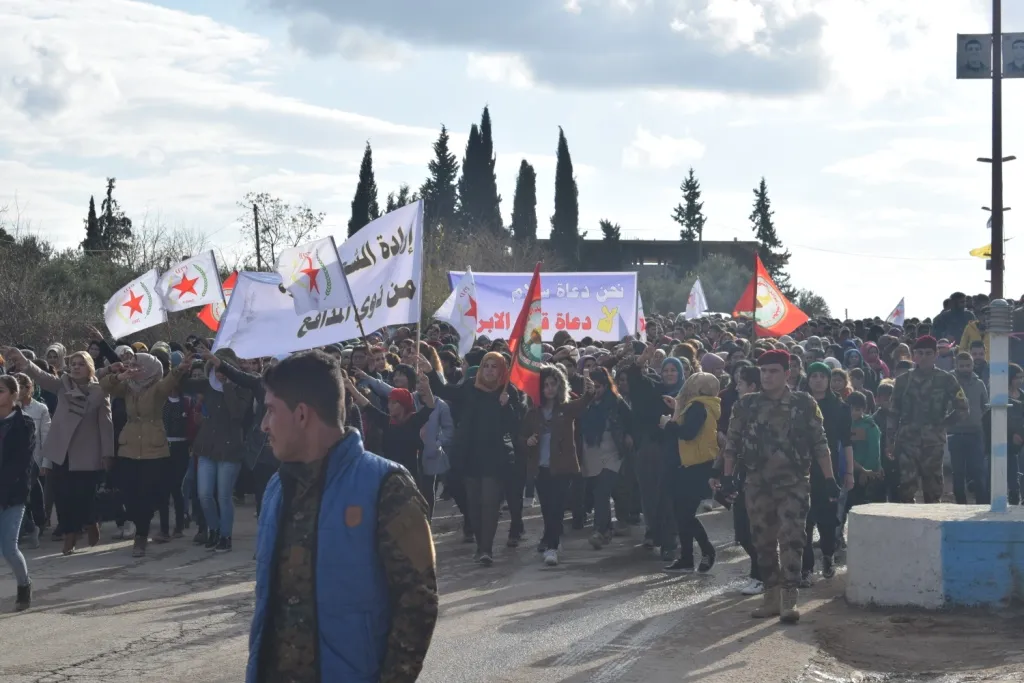 Gelê Girê Spî li dijî gefên dewleta Tirk a dagirker daket qadan