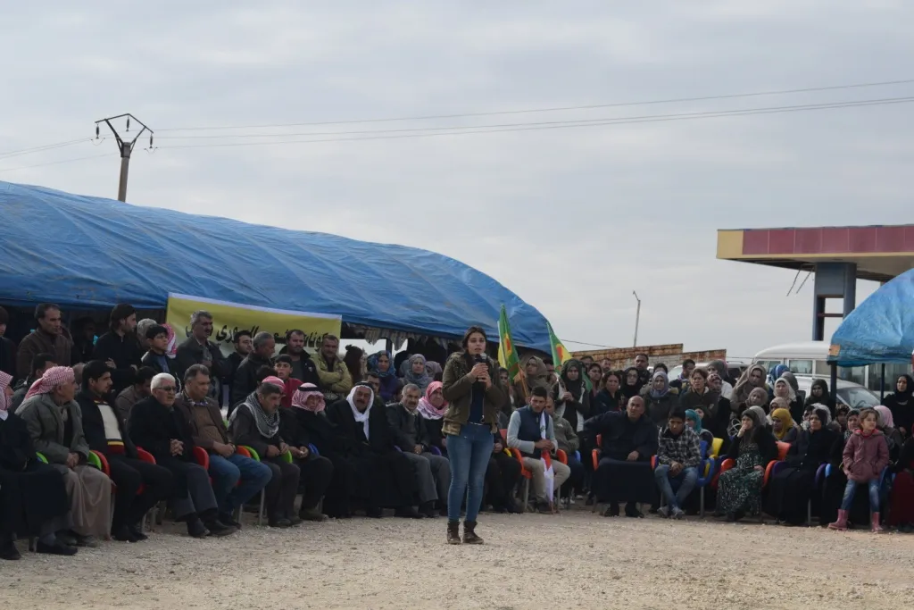 Şêniyên Girê Spî li dijî gefên dagirkeran çalakî li dar xistin