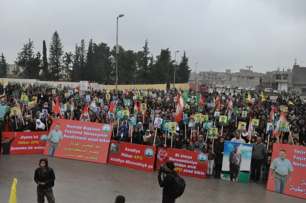 Gelê Kobanê tecrîda li ser Ocalan şermezar kir