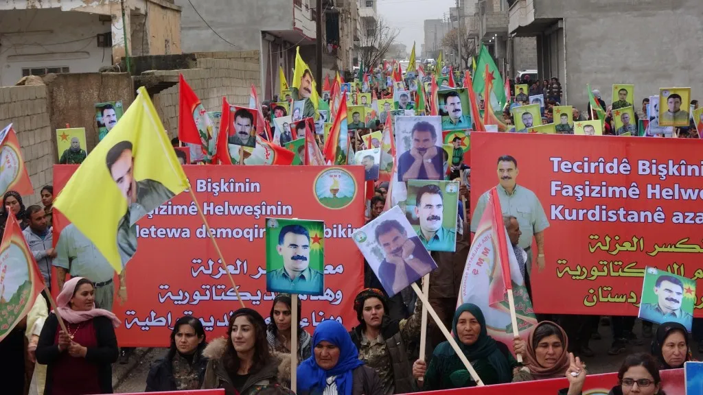 Gelê Kobanê tecrîda li ser Ocalan şermezar kir