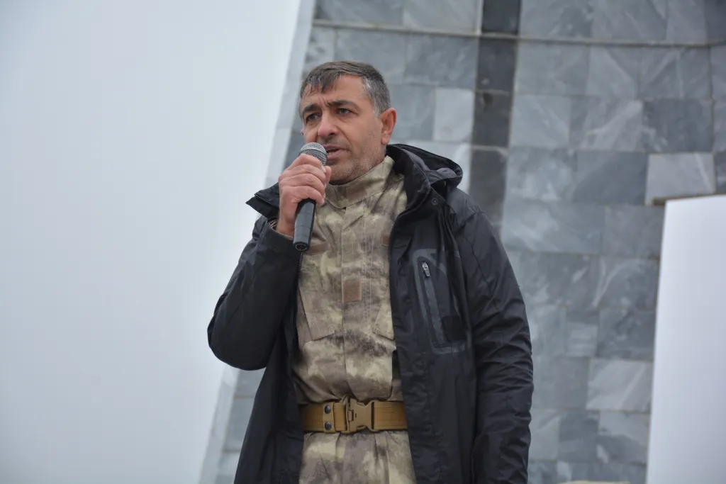 Welatiyên Kobanê canezeyê şehîd Ednan oxir kir