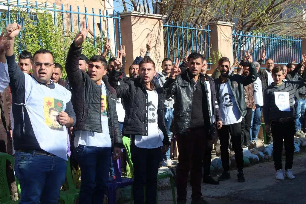 Li Amûdê 450 kes ketin greva birçîbûnê
