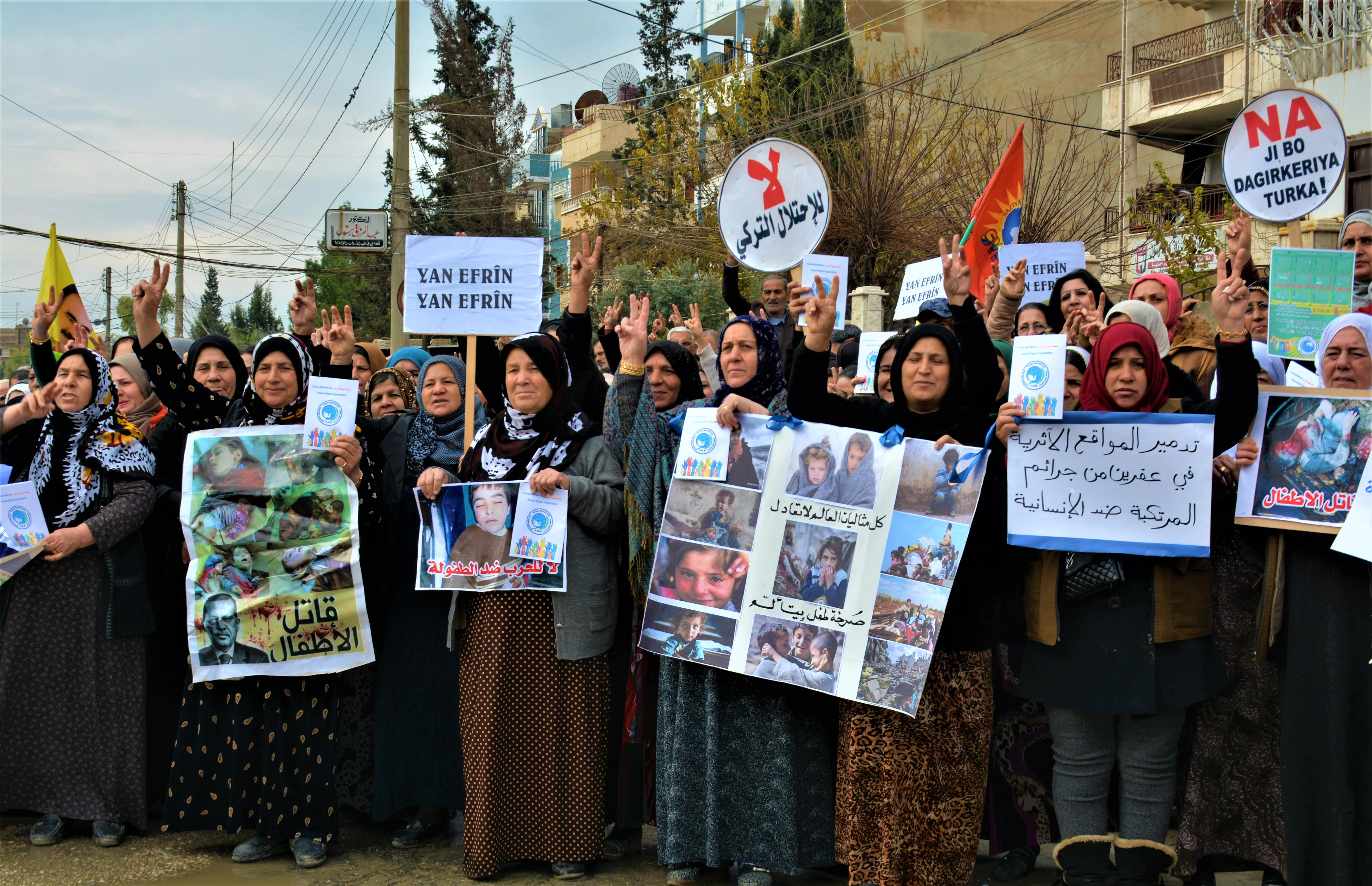 Dewleta Tirk û çeteyên wê nasnameya Efrînê diguherînin