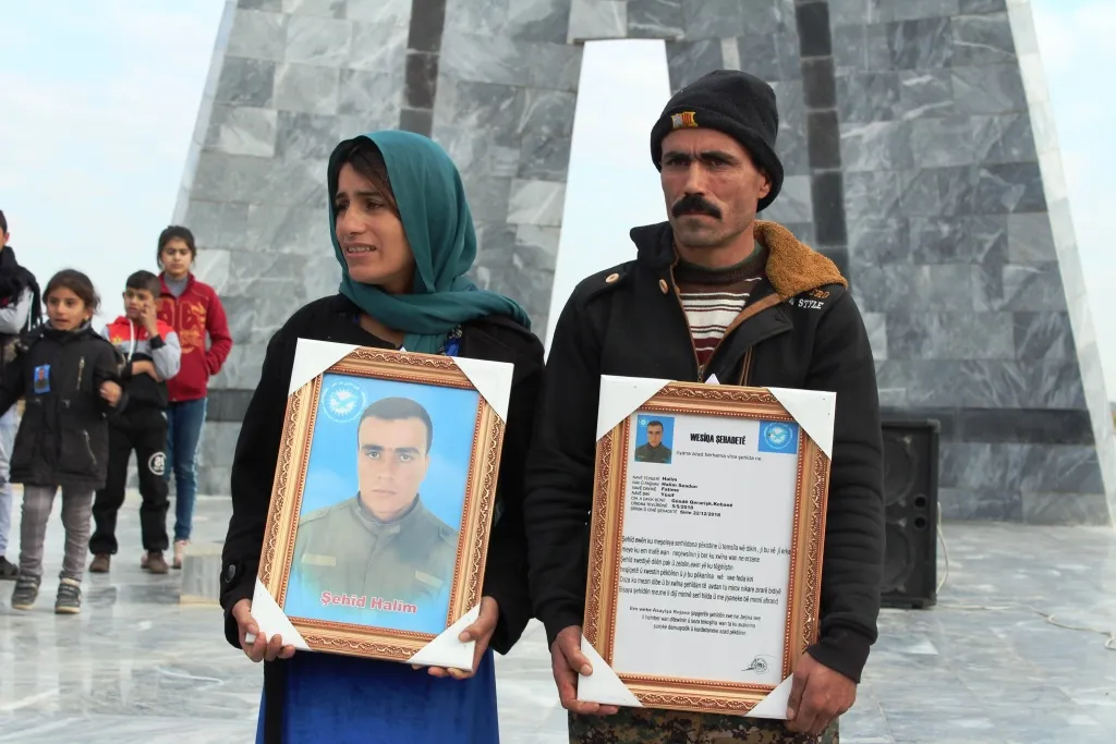 ‘Welatê ku bi xwîna şehîdan hatiye avdan em ji kesî re ber nadin’