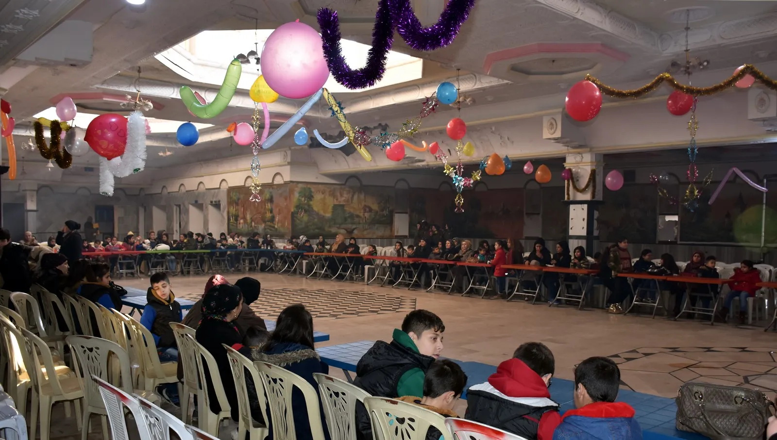 Ji bo zarokên taxa Şêxmeqsûd şahiya sala nû
