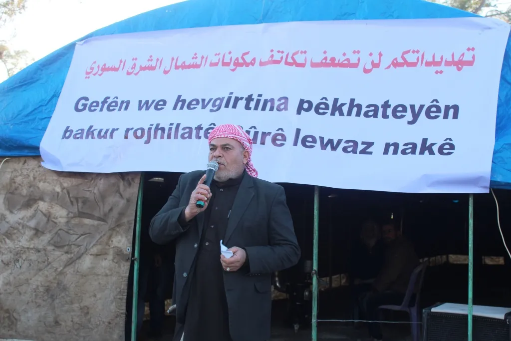 `Em nahêlin ku dewleta dagirker biratiya gelan ji hev bixe`